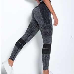 Amelia Active Imperia Seamless Active Leggings and Imperia Seamless Active Bra M